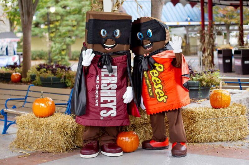 Characters at Hersheypark in the Dark Halloween Event
